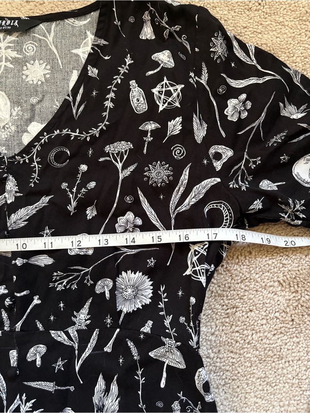 Disturbia | Hedgewitch V Neck Midi Dress - Picture 14 of 15